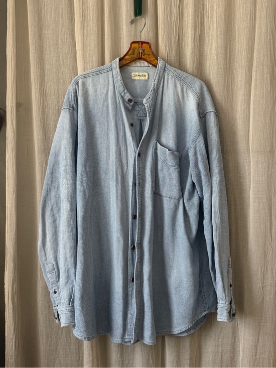 St. John's Bay Other - Vintage St. John’s bay textured light blue button down shirt